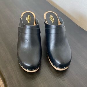 Swedish Hasbeens size 7